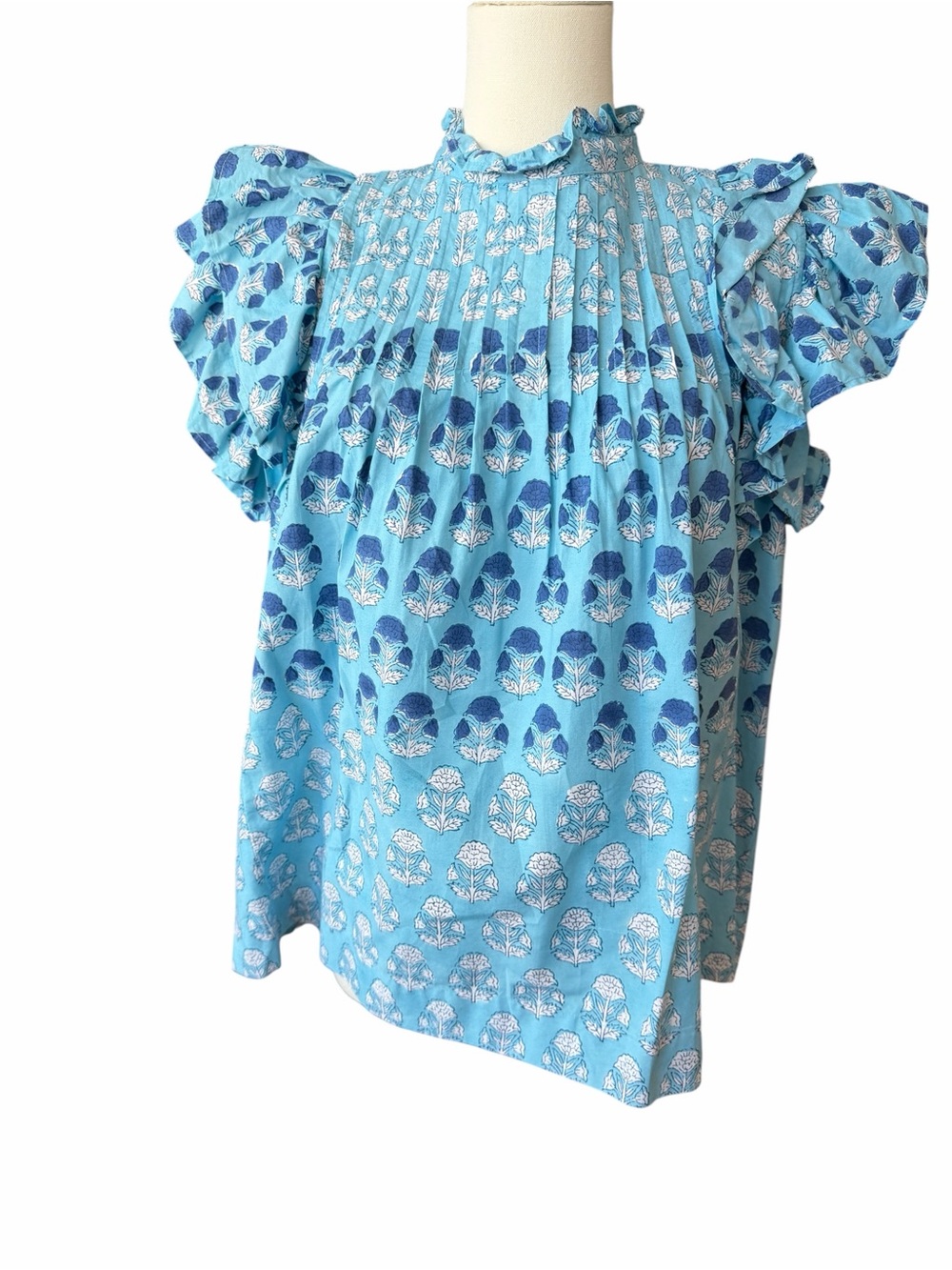 O_ Oliphant Pintuck Ruffle Top in blue size S